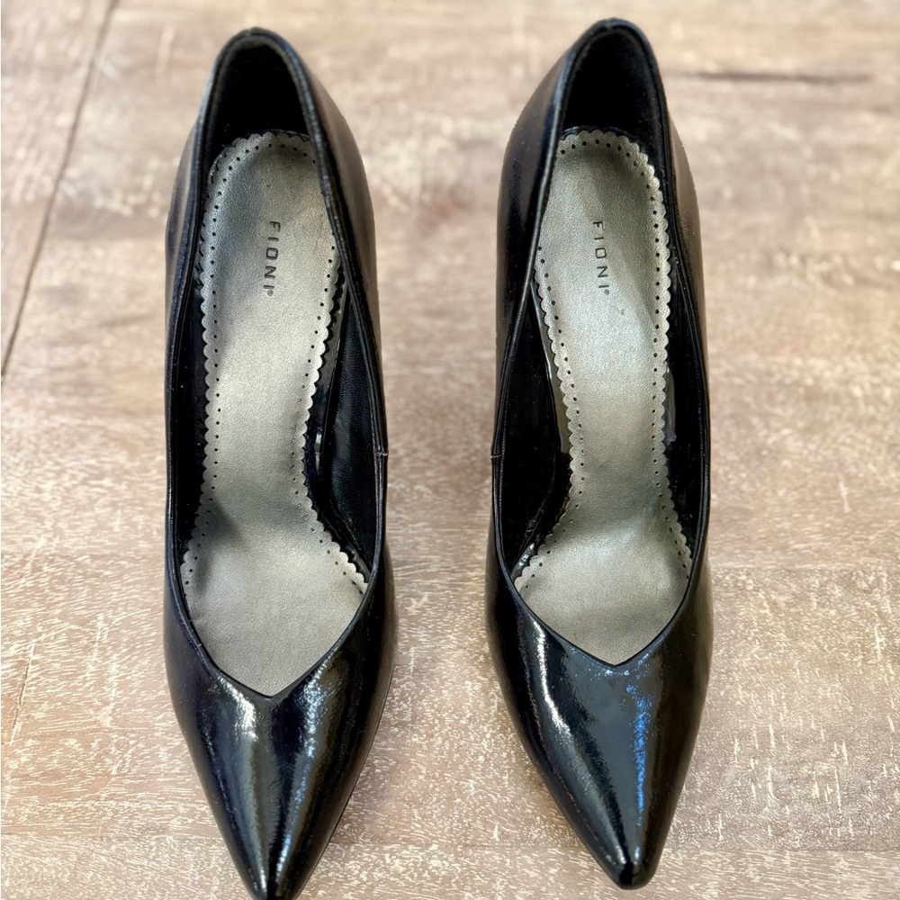 FIONI Clothing Black Patent Leather Heels